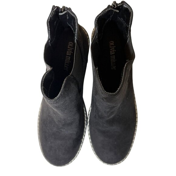 Olivia Miller Black Platform Chelsea Ankle Booties - Picture 2 of 12